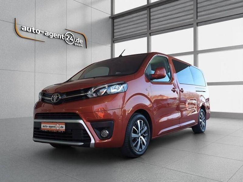 Gebraucht Toyota Proace Verso 150 PS (110 kW) 2019 Orange tourmaline Kombi