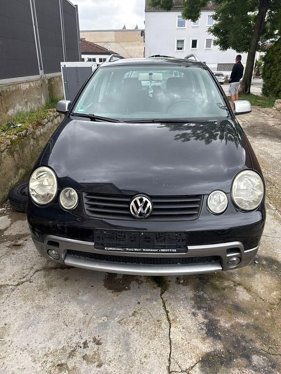 Schwarz Gebraucht 2004 VW Polo Limousine | 1.700 € (Fairer Preis) - Bild 1/4