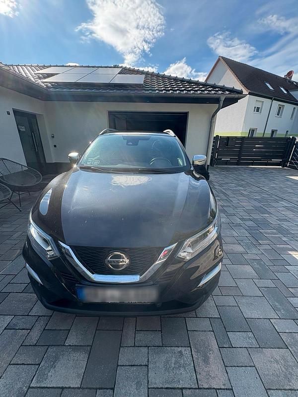 Schwarz Gebraucht 2019 Nissan Qashqai Tekna+ SUV | 17.500 € (Guter Preis) - Bild 1/4