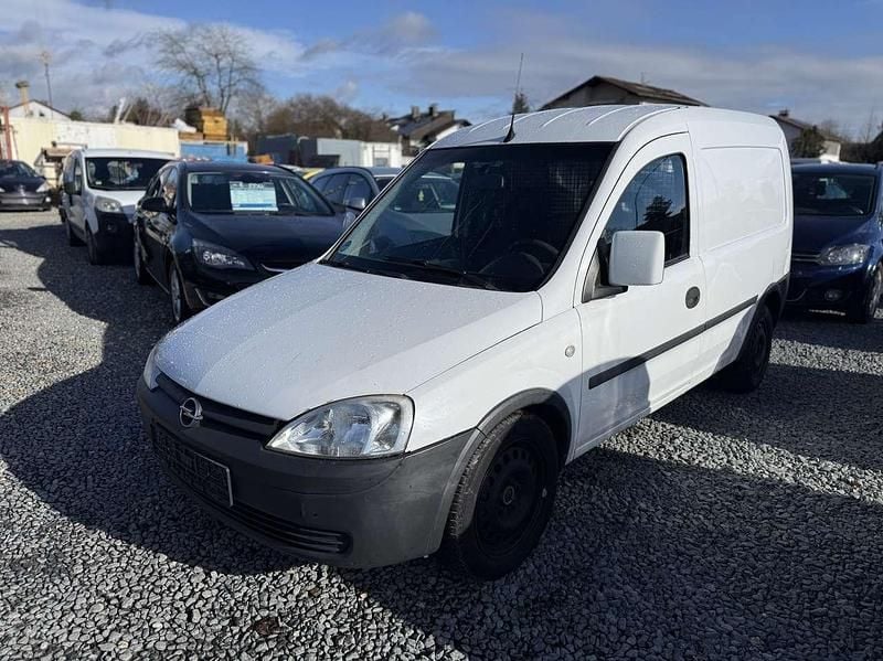 Gebraucht Opel Combo 101 PS (74 kW) 2011 Weiß Van / Kleinbus