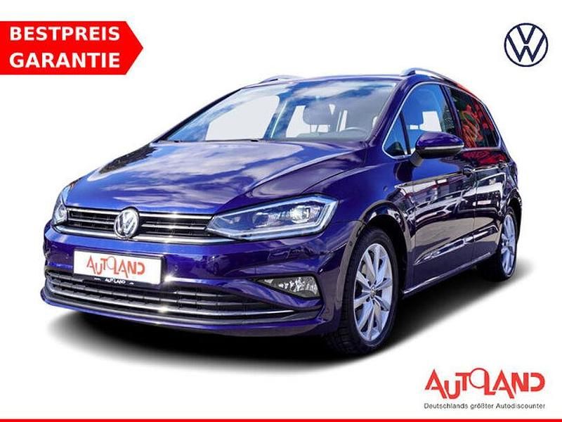 Blau Gebraucht 2020 VW Golf Sportsvan Highline Van / Kleinbus | 22.990 € (Etwas zu teuer) - Bild 1/4