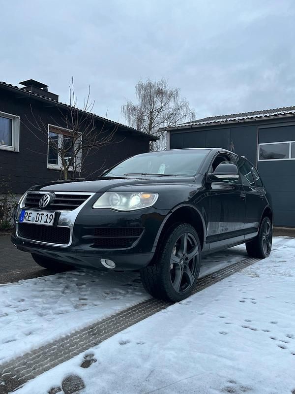Schwarz Gebraucht 2010 VW Touareg SUV | 8.300 € (Fairer Preis) - Bild 1/4