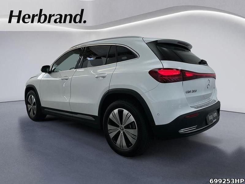 Gebraucht Mercedes EQA300 Advanced 167 kW (228 PS) 2025 Unilack polarweiß SUV