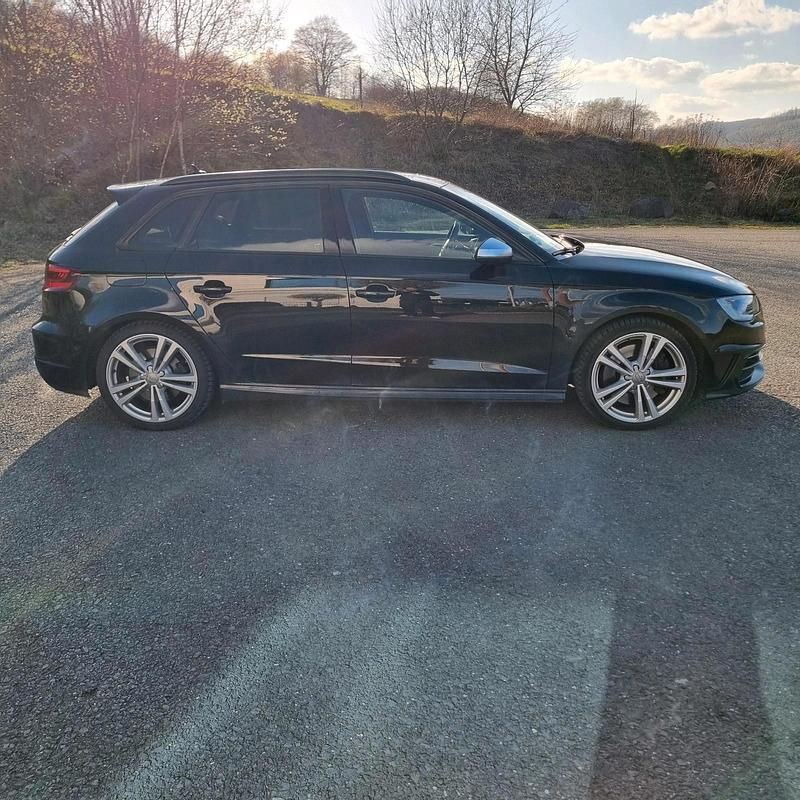 Gebraucht Audi S3 Performance 370 PS (272 kW) 2014 Schwarz Limousine