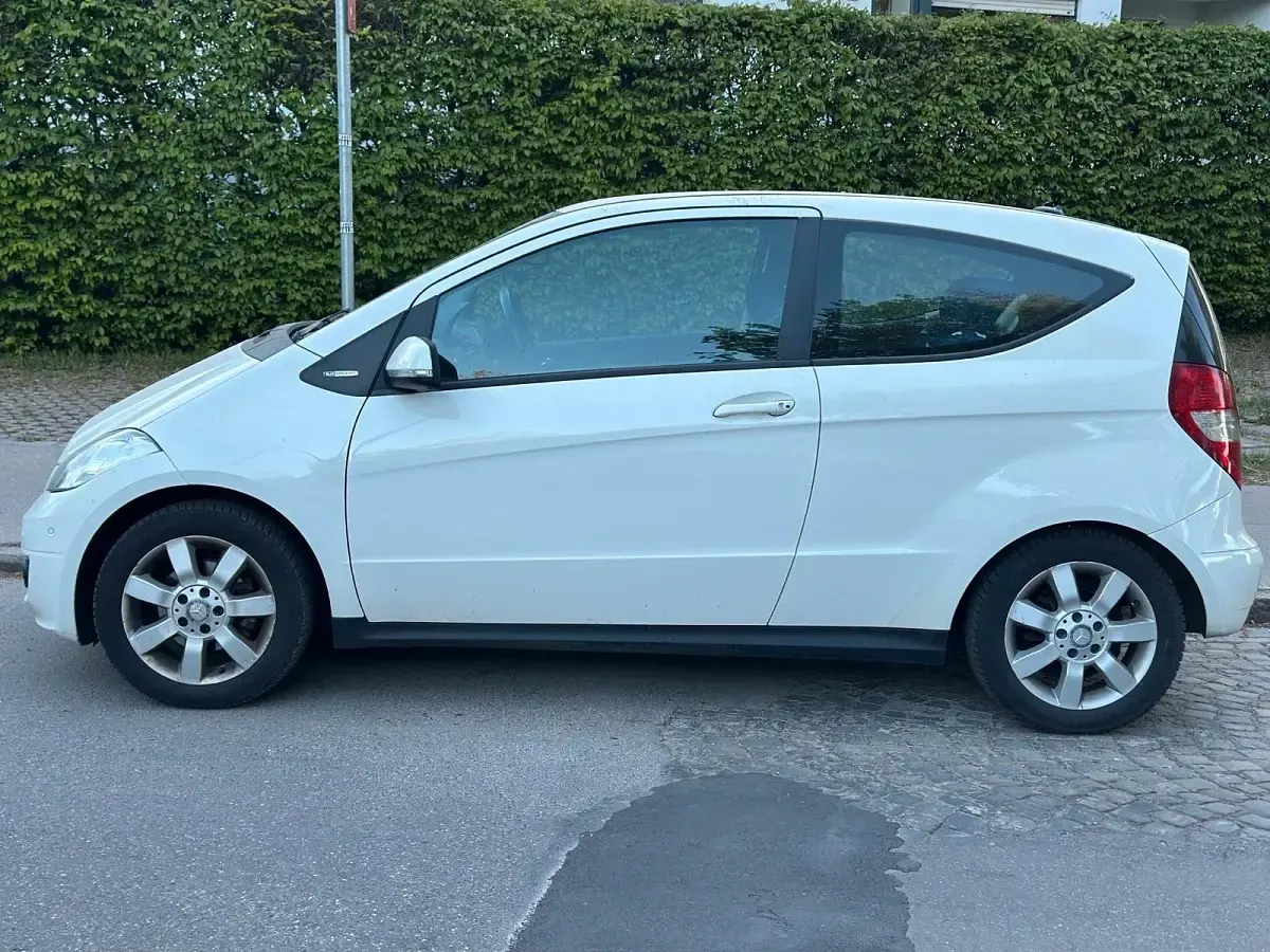 Gebraucht Mercedes A170 116 PS (85 kW) 2009 Weiß Kleinwagen