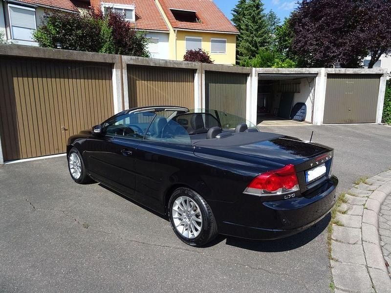 Gebraucht Volvo C70 Kinetic 140 PS (102 kW) 2008 Schwarz Cabrio