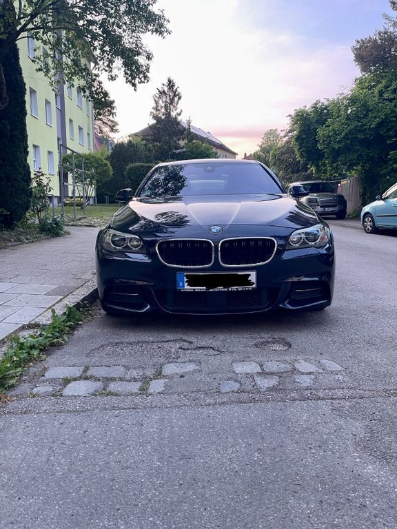Blau Gebraucht 2014 BMW 525 M Sport Limousine | 21.000 € - Bild 1/4