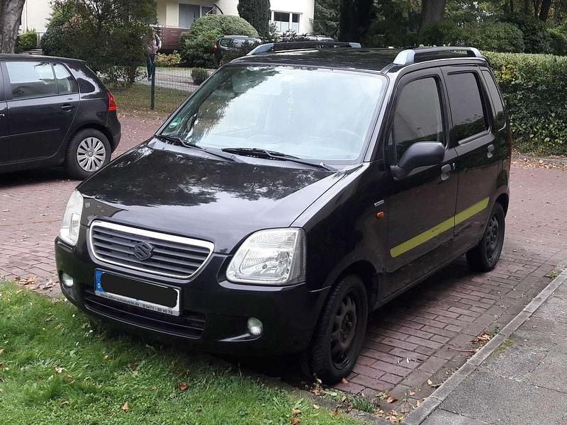 Schwarz Gebraucht 2002 Suzuki Wagon R+ GL Kombi | 1.150 € (Guter Preis) - Bild 1/4