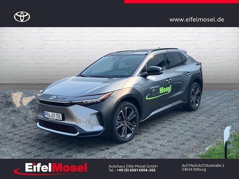 Silber Gebraucht 2024 Toyota bZ4X Lounge SUV | 41.960 € (Teuer) - Bild 1/4