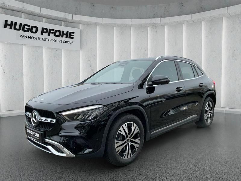 Nachtschwarz unilack Gebraucht 2025 Mercedes GLA200 Progressive SUV | 38.900 € (Guter Preis) - Bild 1/4