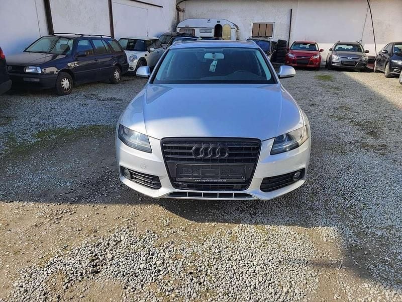 Gebraucht Audi A4 Attraction 160 PS (117 kW) 2008 Eissilber metallic Kombi