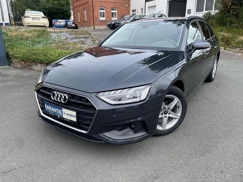 Grau Gebraucht 2022 Audi A4 Business Kombi | 20.490 € (Guter Preis) - Bild 1/4