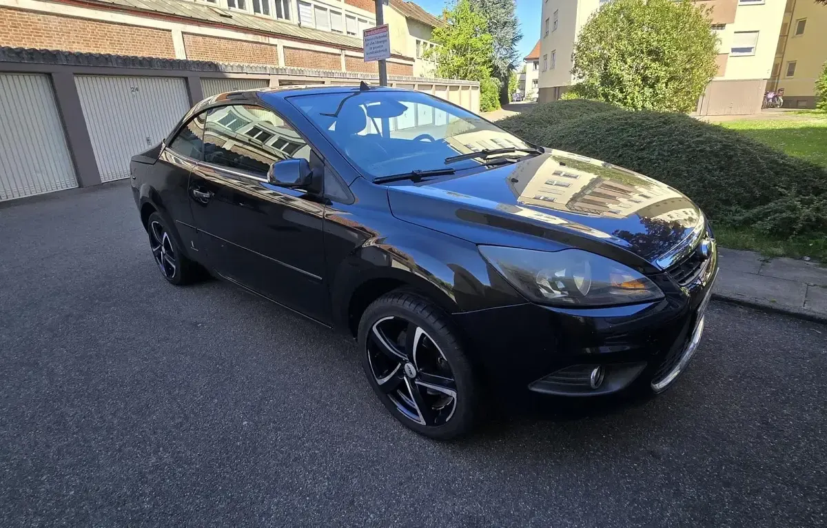 Gebraucht Ford Focus Cabriolet 136 PS (100 kW) 2009 Schwarz Cabrio