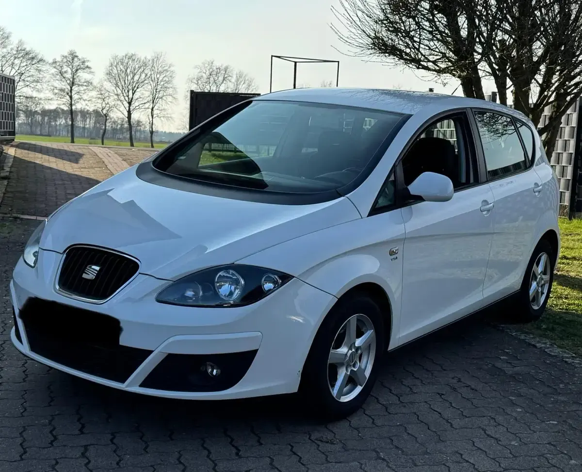 Używany Seat Altea 125 KM (91 kW) 2009 Biały Minivan