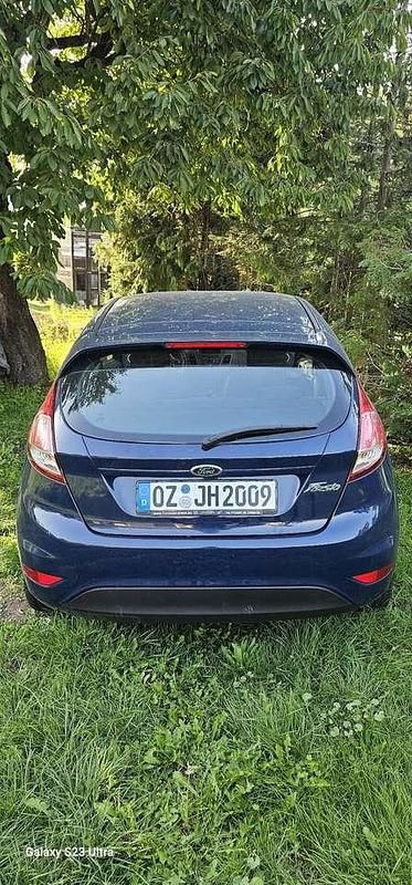 Gebraucht Ford Fiesta SYNC Edition 65 PS (47 kW) 2014 Blau Kleinwagen