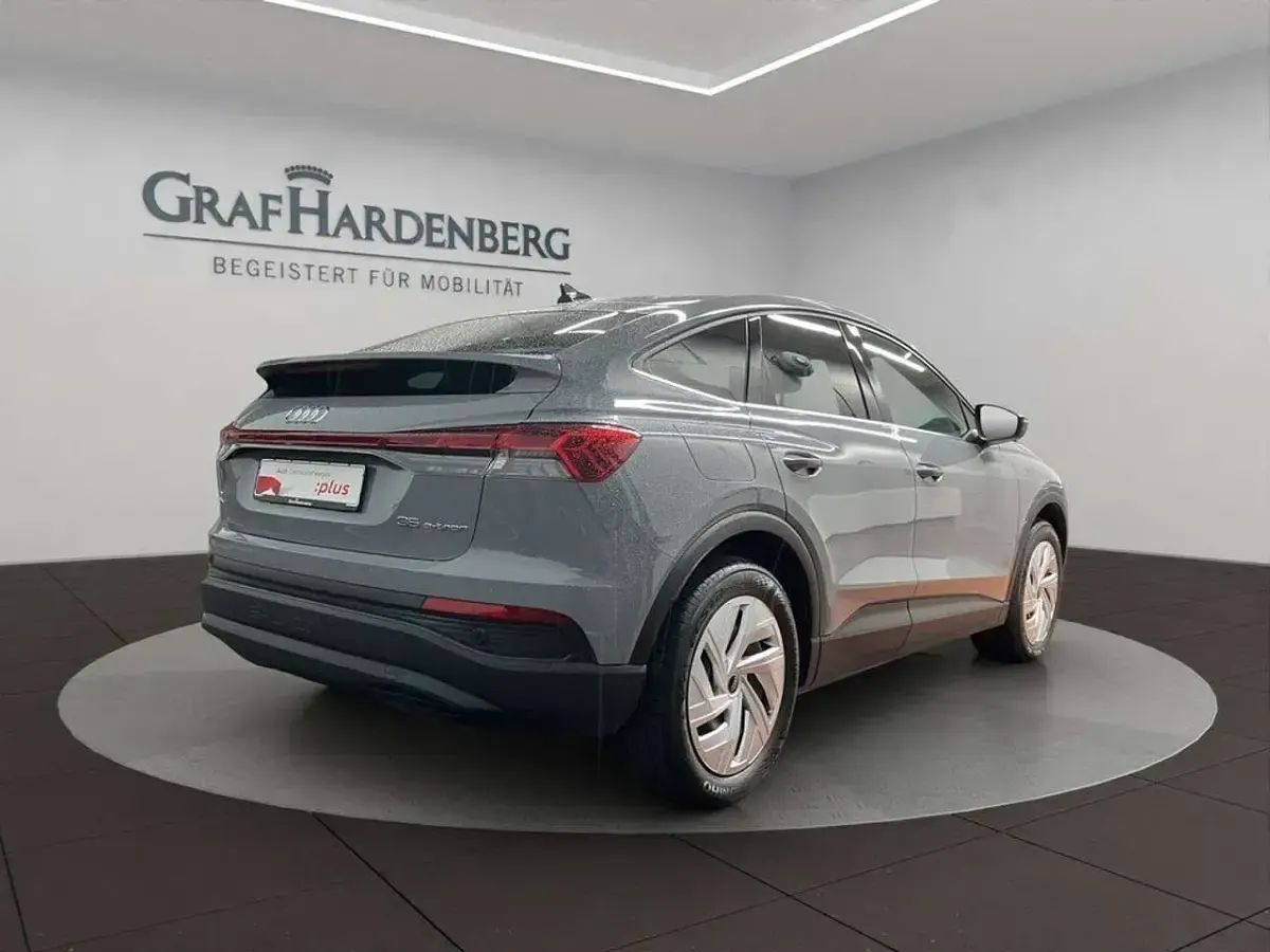 Gebraucht Audi Q4 Sportback e-tron 125 kW (170 PS) 2023 Kieselgrau SUV