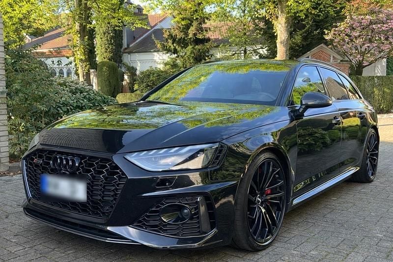 Usado Audi RS4 Performance 450 HP (330 kW) 2020 Preto Carrinha