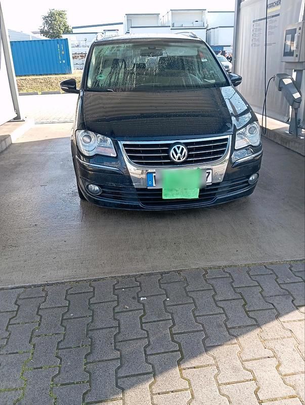 Schwarz Gebraucht 2009 VW Touran Van / Kleinbus | 5.500 € (Fairer Preis) - Bild 1/4