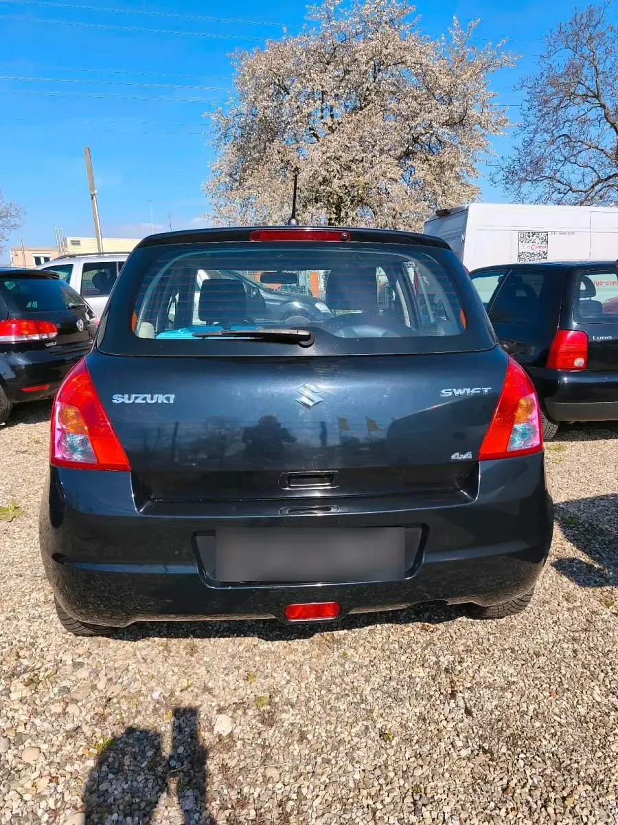 Używany Suzuki Swift 92 KM (67 kW) 2008 Czarny Hatchback
