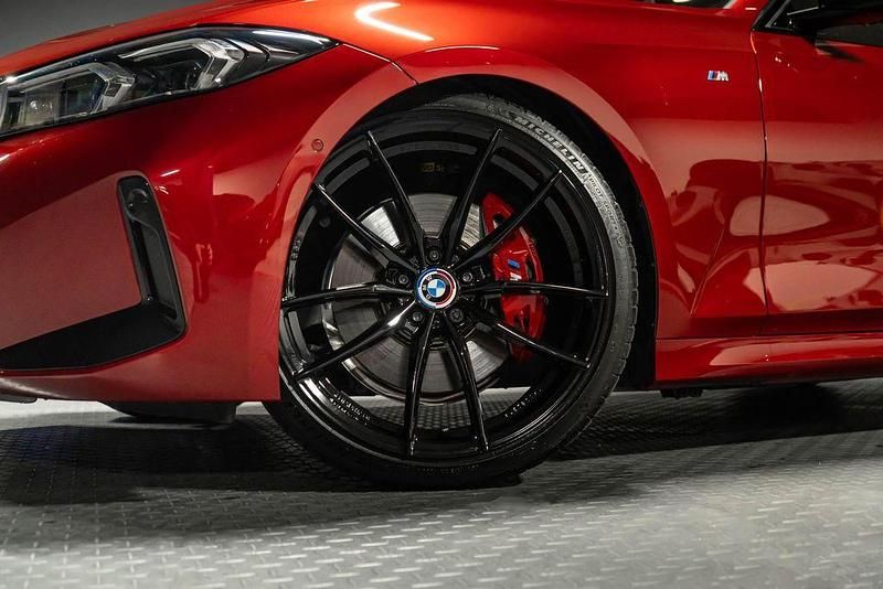 Gebraucht BMW M340 Performance 340 PS (250 kW) 2025 Rot Limousine