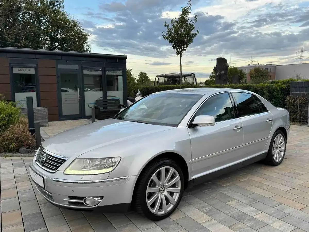 Gebraucht VW Phaeton 232 PS (170 kW) 2008 Silber Limousine