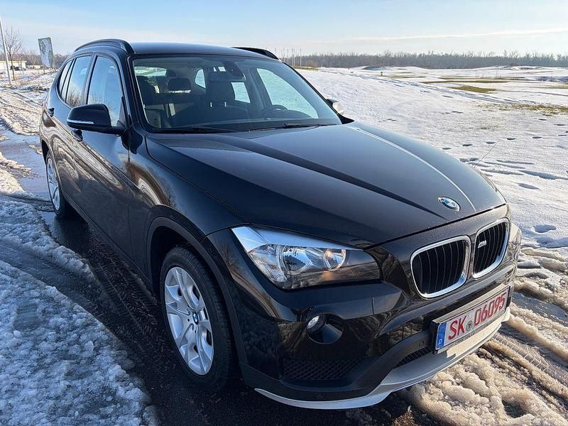 Braun Gebraucht 2014 BMW X1 Advantage SUV | 10.299 € (Fairer Preis) - Bild 1/4