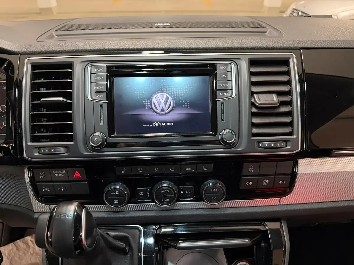 Gebraucht VW T6 Highline 204 PS (150 kW) 2016 Grau Van