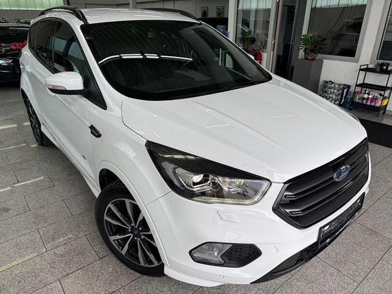 Gebraucht Ford Kuga ST-Line 180 PS (132 kW) 2017 Weiß SUV
