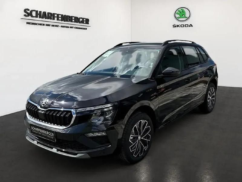 Schwarzmagic perleffekt Gebraucht 2024 Skoda Kamiq Drive SUV | 25.990 € (Fairer Preis) - Bild 1/4
