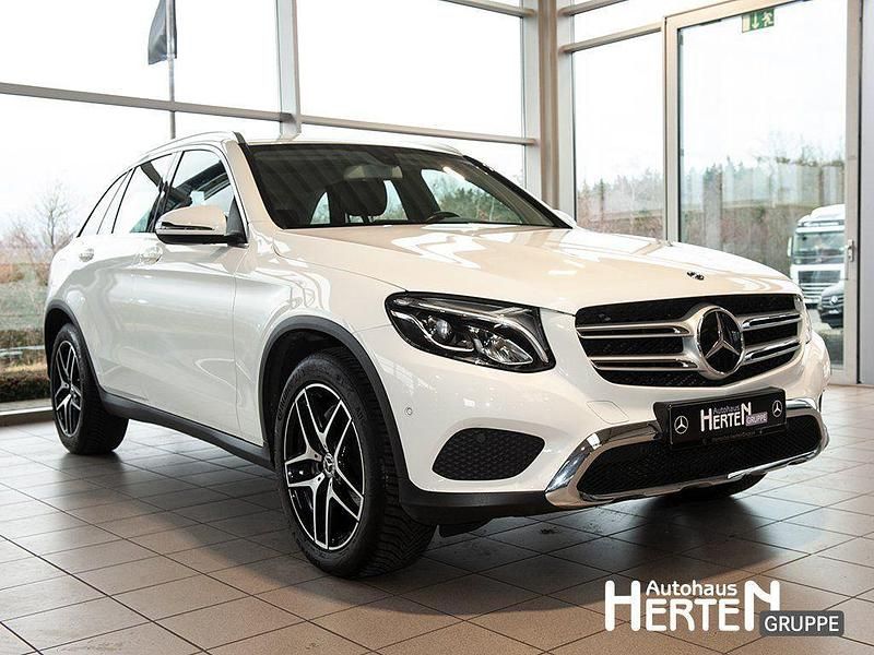 Gebraucht Mercedes GLC300 Exclusive 245 PS (180 kW) 2018 Weiß SUV