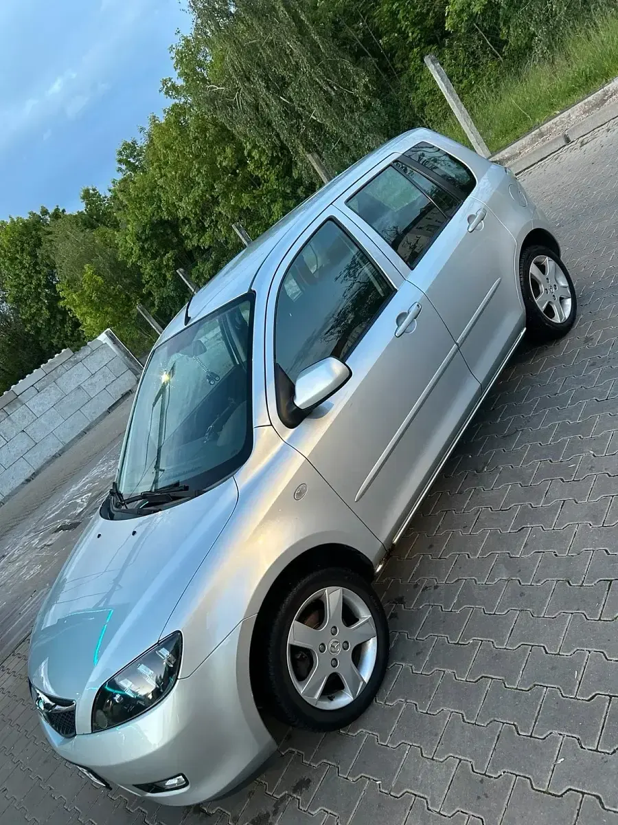 Gebraucht Mazda 2 80 PS (58 kW) 2006 Silber Kleinwagen