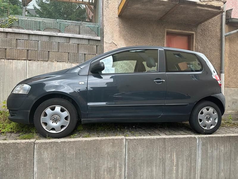 Gebraucht 2010 VW Fox Kleinwagen | 1.999 € - Bild 1/4