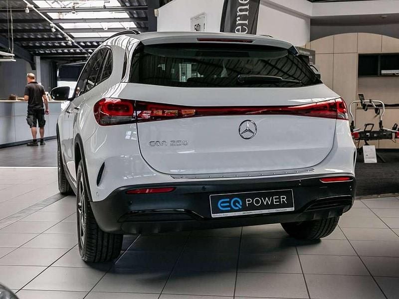 Gebraucht Mercedes EQA250 Advanced Plus 648 kW (882 PS) 2023 Weiß SUV