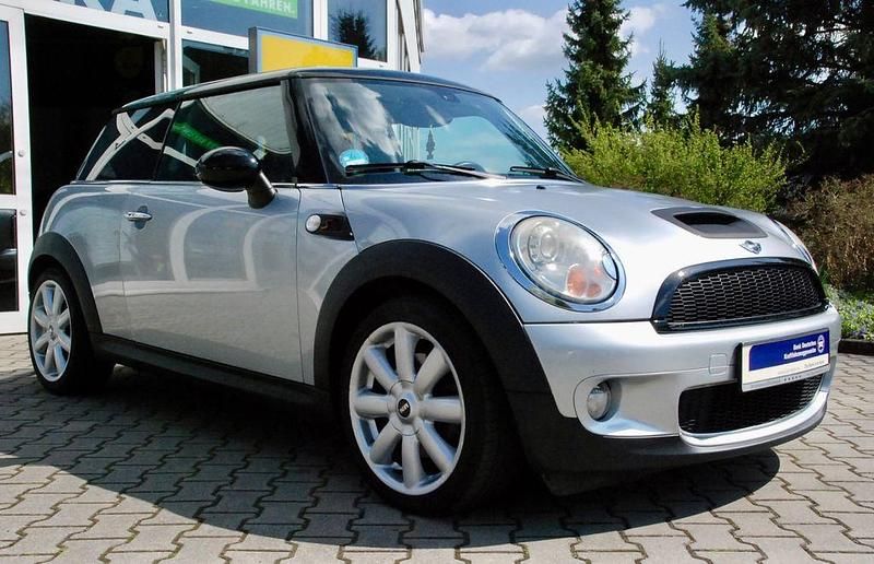 Używany Mini Cooper S 174 KM (127 kW) 2007 Srebrny Hatchback