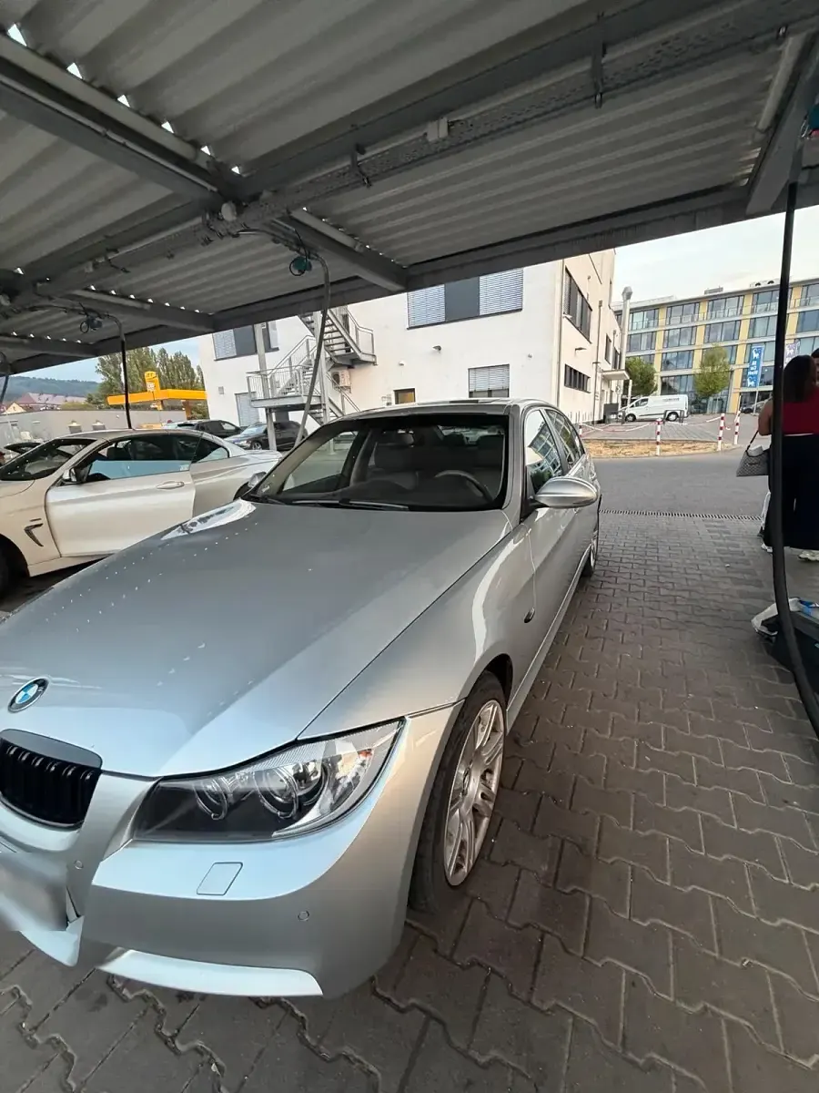 Gebraucht BMW 320 163 PS (119 kW) 2007 Silber Limousine