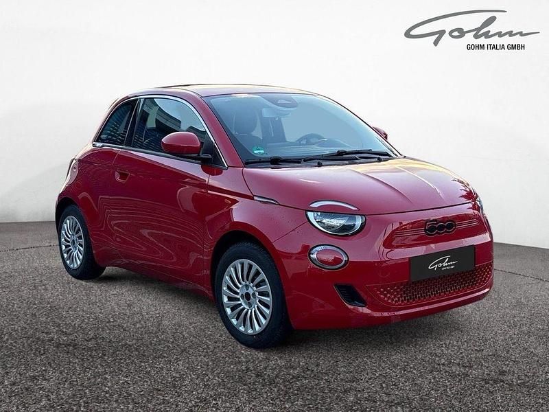 Gebraucht Fiat 500e Red 69 kW (95 PS) 2023 Rot Limousine