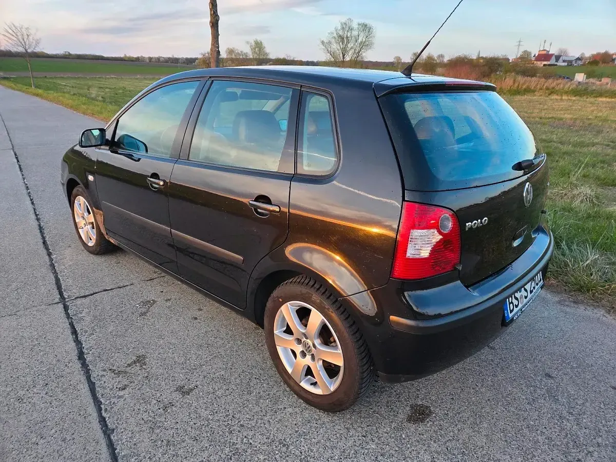 Gebraucht VW Polo 75 PS (55 kW) 2002 Schwarz Kleinwagen