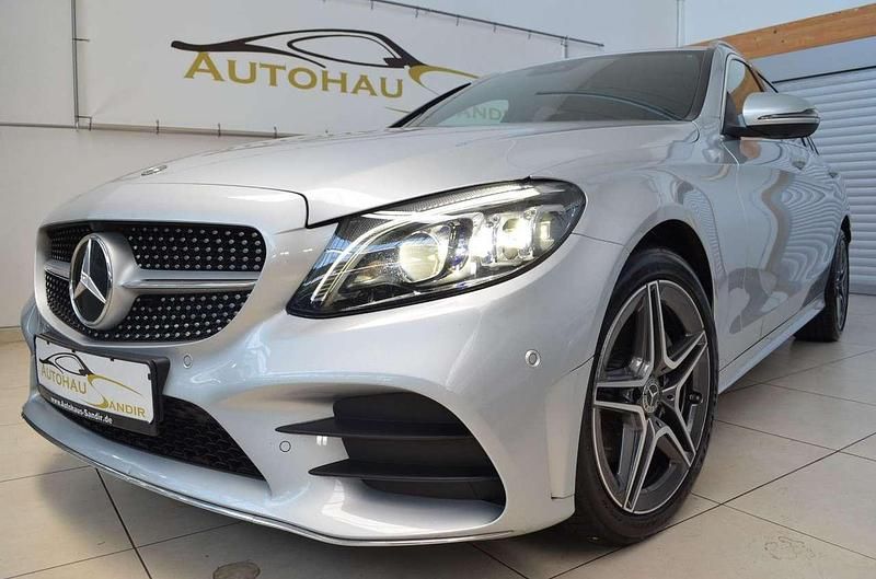 Iridiumsilber Gebraucht 2019 Mercedes C220 AMG Kombi | 24.999 € (Fairer Preis) - Bild 1/4