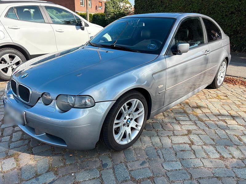 Grau Gebraucht 2003 BMW 318 Coupé | 3.000 € (Fairer Preis) - Bild 1/4
