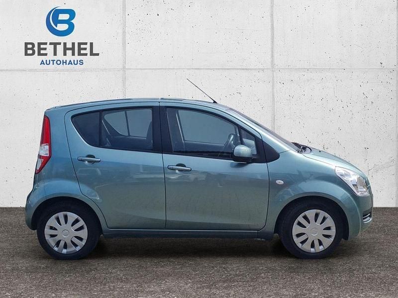 Gebraucht Suzuki Splash Club 94 PS (69 kW) 2012 Grün Kleinwagen