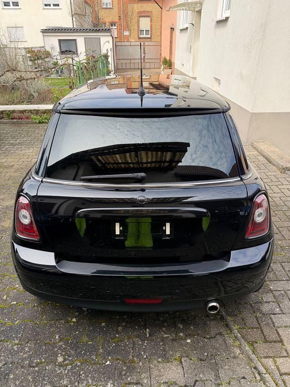 Gebraucht Mini ONE 95 PS (69 kW) 2009 Schwarz Kleinwagen