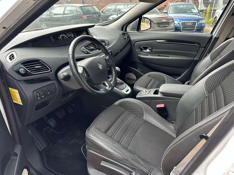 Gebraucht Renault Grand Scénic III Bose Edition 160 PS (117 kW) 2014 Gletscherweiss Van / Kleinbus