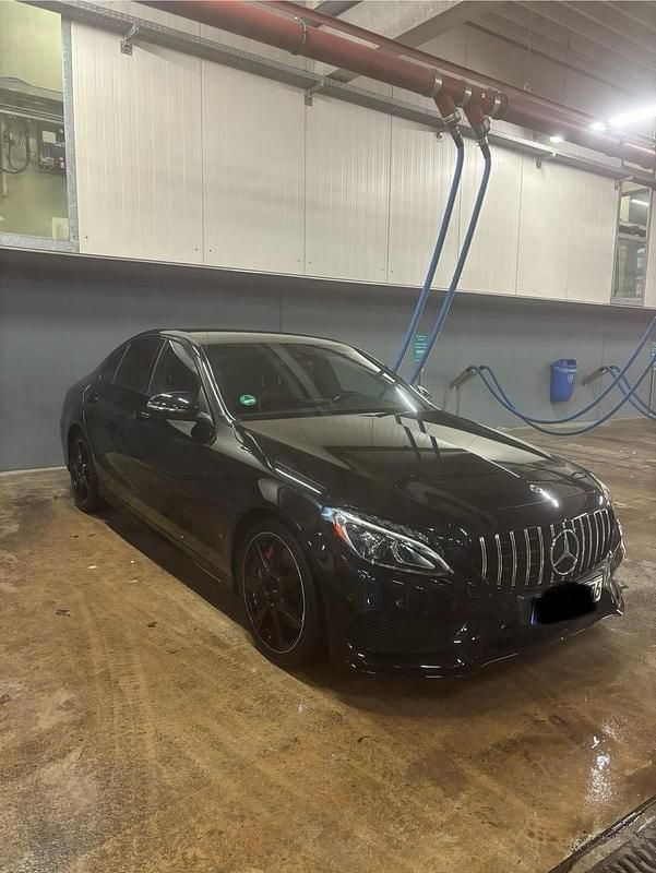 Gebraucht Mercedes C250 AMG line 211 PS (155 kW) 2018 Schwarz Limousine