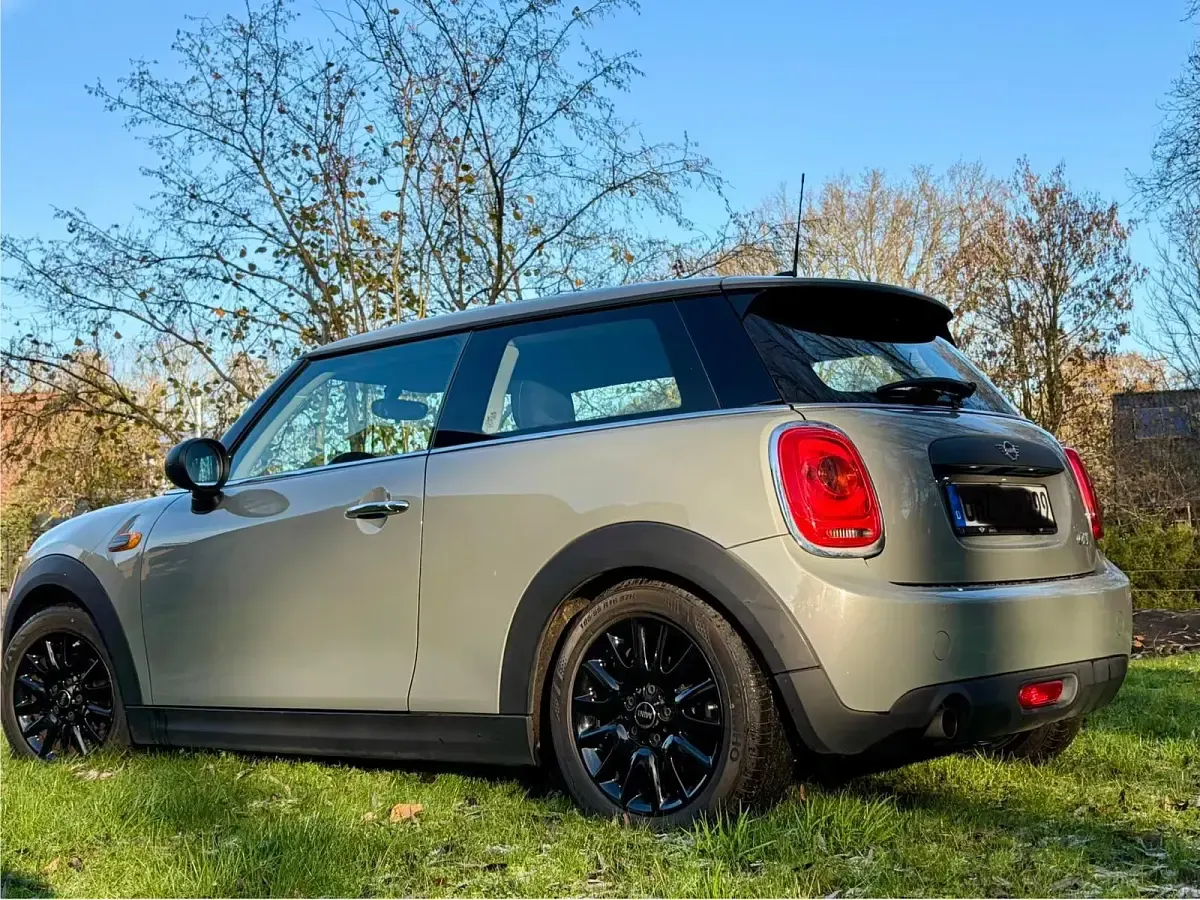 Usata Mini Cooper 75 CV (55 kW) 2018 Grigio Utilitaria