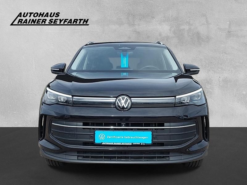Gebraucht VW Tiguan Life 150 PS (110 kW) 2024 Schwarz SUV