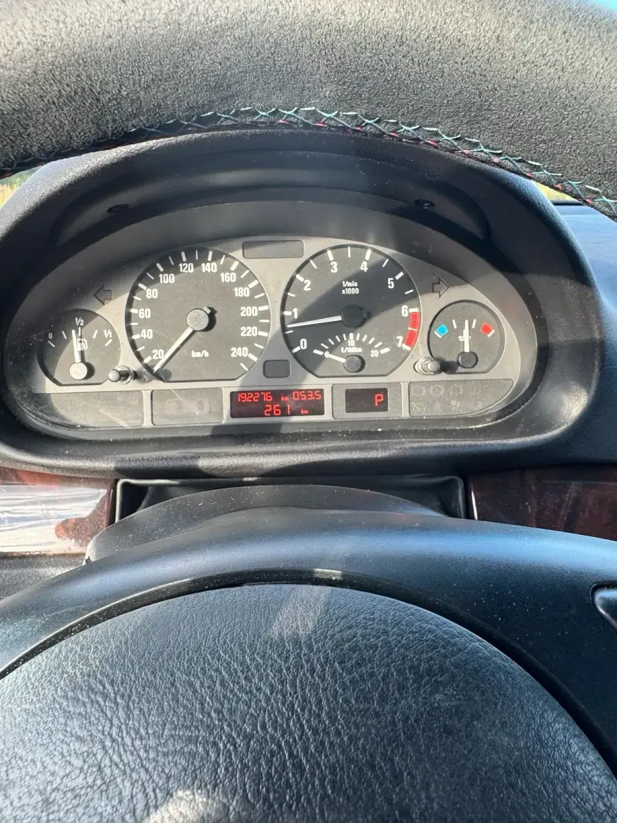 Gebraucht BMW 325 192 PS (141 kW) 2002 Blau Limousine