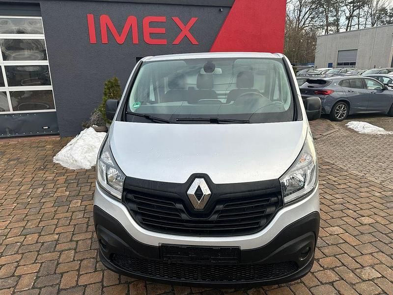 Gebraucht Renault Trafic Komfort 145 PS (106 kW) 2019 Grau Van / Kleinbus