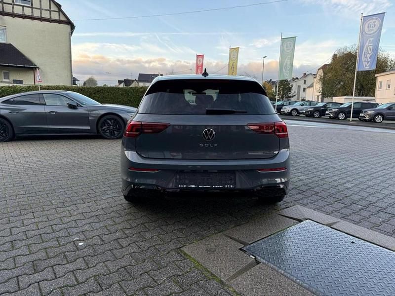 Gebraucht VW Golf VIII R-line 150 PS (110 kW) 2025 Delfingrau metallic Limousine