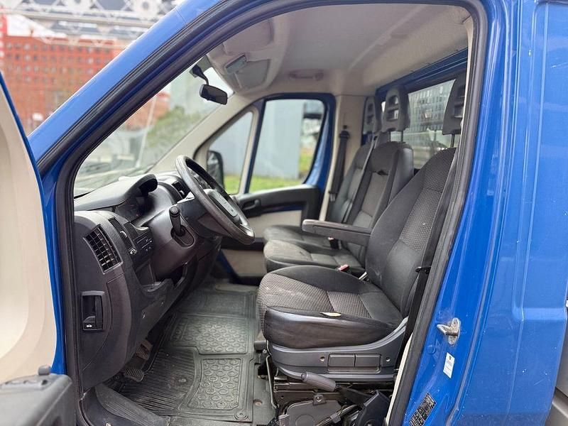 Gebraucht Peugeot Boxer 163 PS (119 kW) 2018 Blau Van