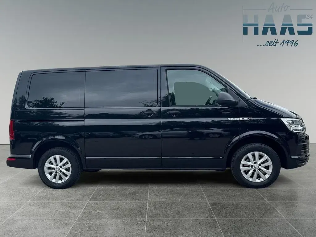 Używany VW T6 150 KM (110 kW) 2018 Czarny Van
